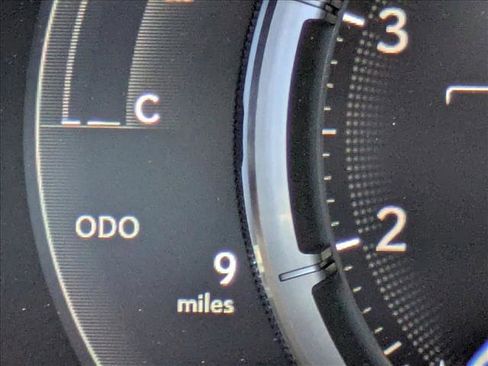 New 2025 Lexus ES 350 F Sport image 10