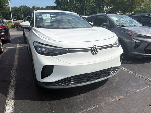 Used 2023 Volkswagen ID.4 2WD image 2