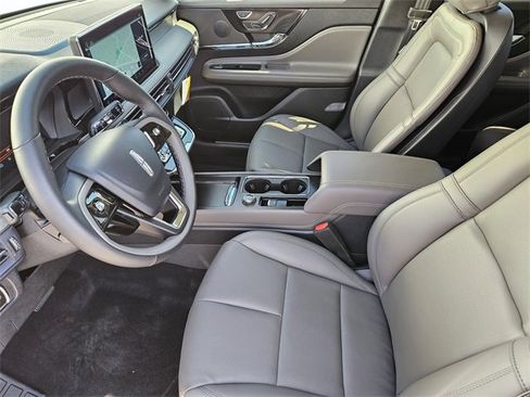 New 2026 Lincoln Corsair Premiere image 12