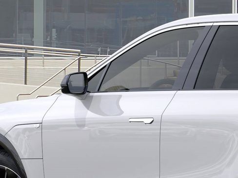 New 2025 Cadillac Lyriq Luxury image 12
