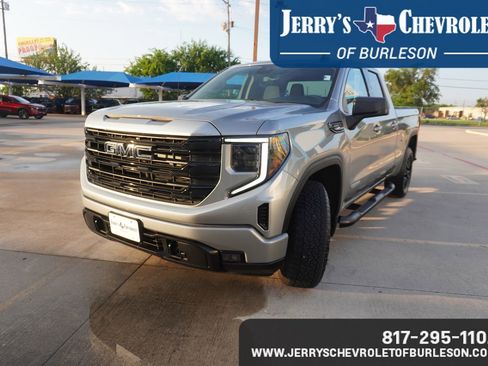 Used 2023 GMC Sierra 1500 Elevation w/ X31 Off-Road Package AWD/4WD image 2