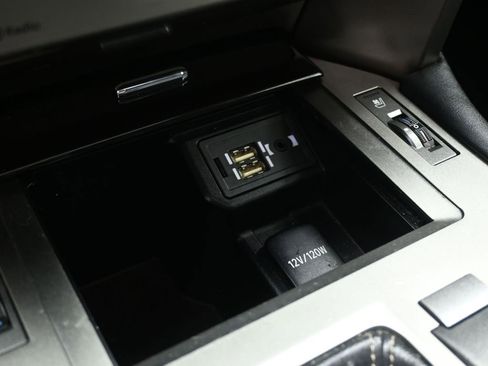 Used 2017 Lexus GX 460 w/ Navigation Package image 19