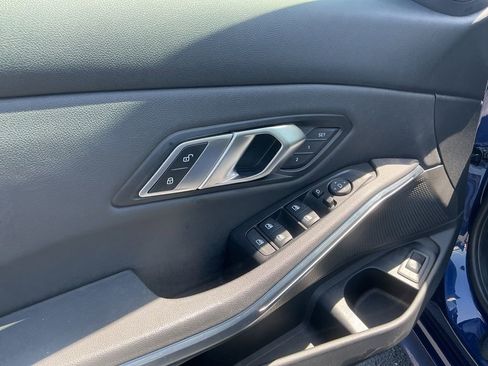 Used 2020 BMW 330i xDrive Sedan w/ Convenience Package AWD/4WD image 9