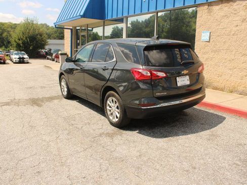 Used 2020 Chevrolet Equinox LT w/ Driver Convenience Package FWD image 4