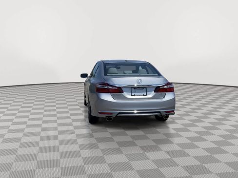 Used 2016 Honda Accord EX-L image 7