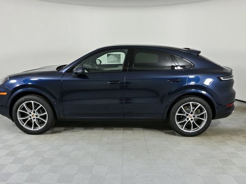 New 2025 Porsche Cayenne Coupe image 2