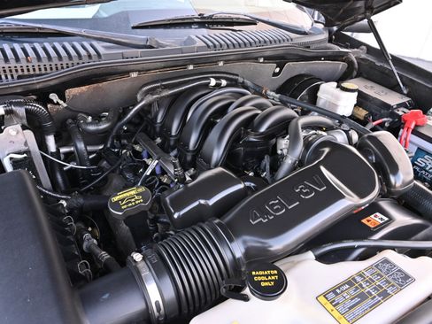 Used 2010 Mercury Mountaineer Premier image 37