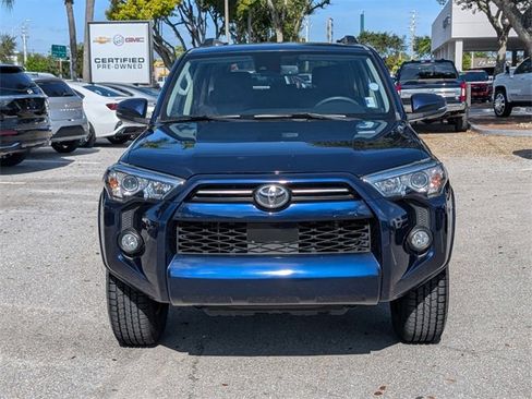 Used 2020 Toyota 4Runner SR5 Premium image 3