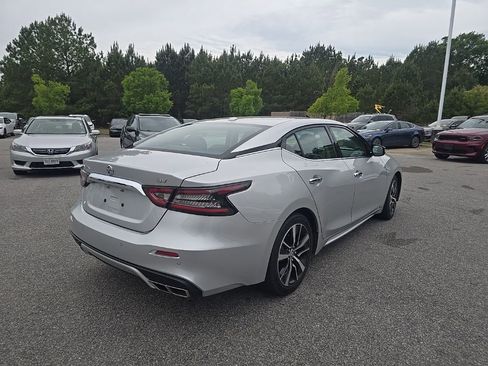 Used 2021 Nissan Maxima 3.5 SV w/ Floor Mat Group FWD image 5