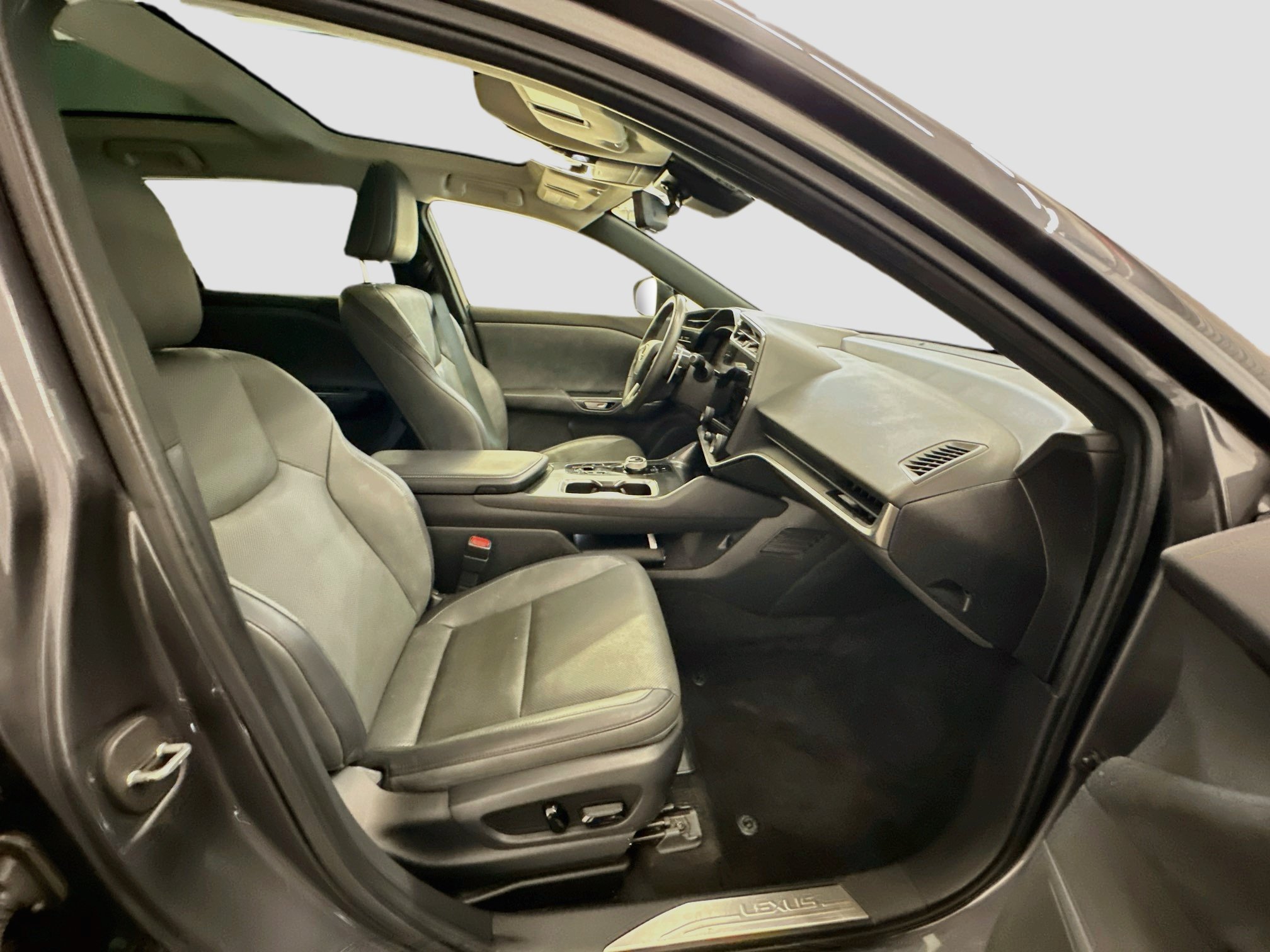 Used 2023 Lexus RZ 450e Premium w/ Technology Package AWD/4WD image 34