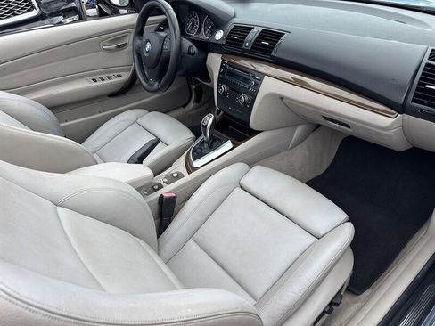 Used 2012 BMW 135i Convertible image 27