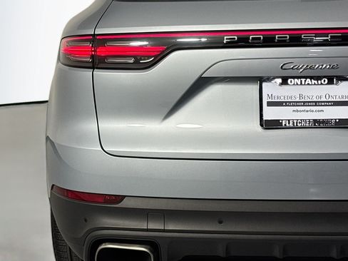 Used 2023 Porsche Cayenne Platinum Edition AWD/4WD image 14