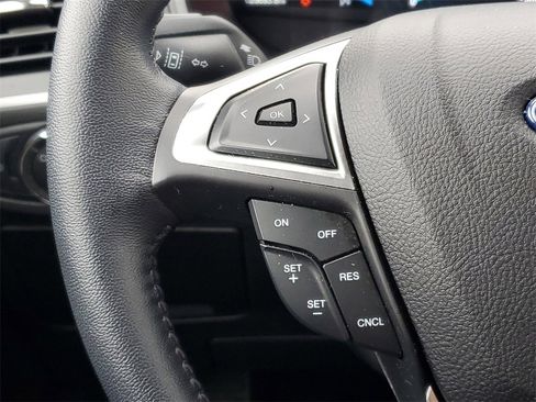 Used 2023 Ford Edge SEL w/ Convenience Package image 12