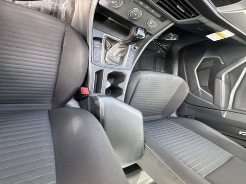 Used 2022 Volkswagen Jetta S image 24