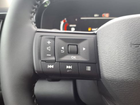 New 2026 Nissan Pathfinder SL AWD/4WD image 23