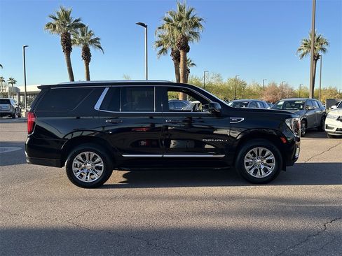 Used 2024 GMC Yukon Denali image 8