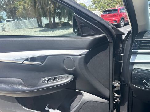 Used 2019 INFINITI QX50 Luxe FWD image 6