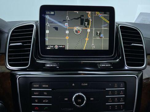 Used 2016 Mercedes-Benz GLE 400 4MATIC image 24