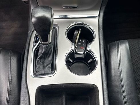 Used 2018 Jeep Grand Cherokee Altitude AWD/4WD image 23