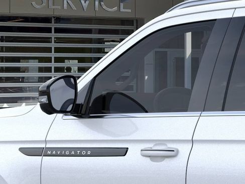 New 2026 Lincoln Navigator L Black Label AWD/4WD image 20