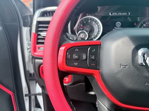 Used 2020 RAM 1500 Big Horn AWD/4WD image 18