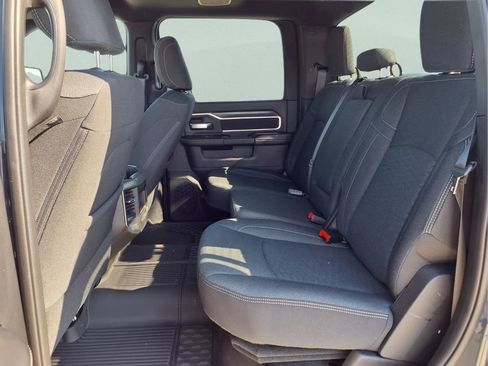 New 2026 RAM 2500 Big Horn AWD/4WD image 19