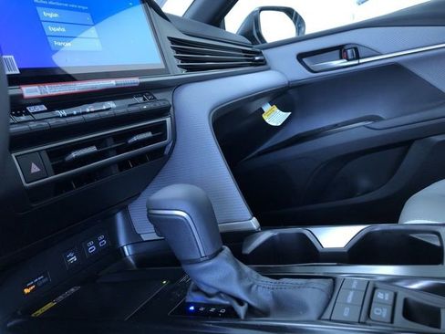 New 2026 Toyota Camry SE image 29