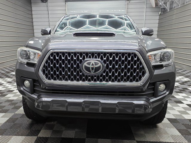 Used 2019 Toyota Tacoma TRD Sport w/ Technology Package AWD/4WD image 4