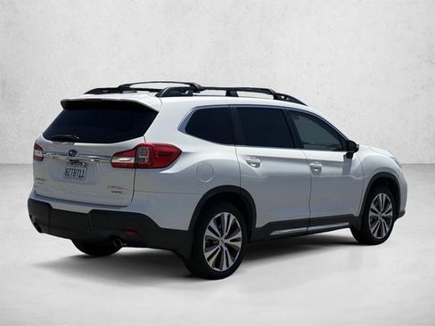 Used 2022 Subaru Ascent Limited w/ Technology Package AWD/4WD image 5