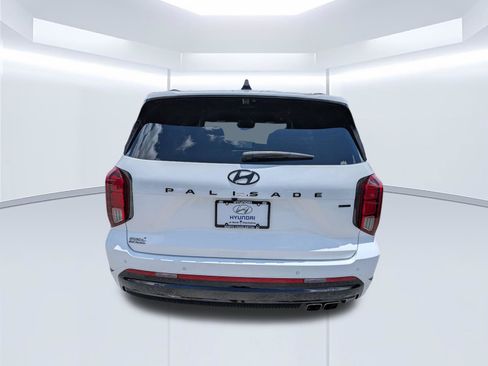 Certified 2025 Hyundai Palisade Calligraphy AWD/4WD image 5