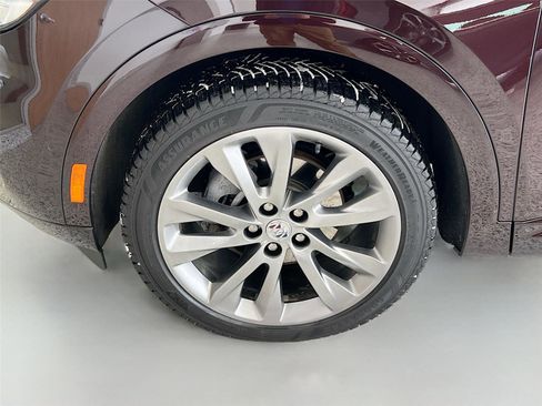 Used 2022 Buick Envision Avenir w/ Technology Package II image 31