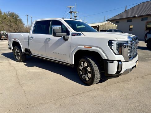 Used 2024 GMC Sierra 2500 Denali w/ Denali Reserve Package image 8