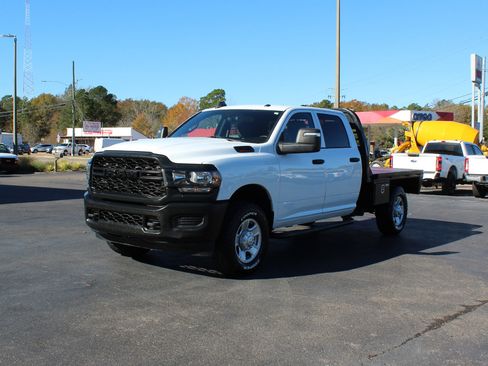 Used 2024 RAM 2500 Tradesman image 10