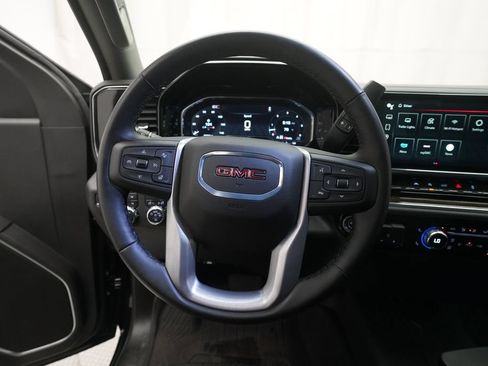 Used 2024 GMC Sierra 1500 Elevation w/ X31 Off-Road Package AWD/4WD image 4