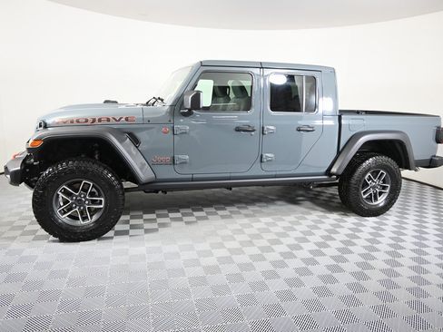 New 2026 Jeep Gladiator Mojave image 2