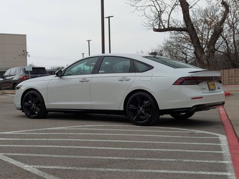 Certified 2025 Honda Accord Sport image 6