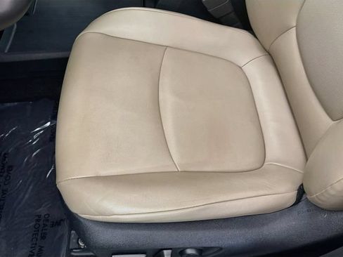 Used 2021 Toyota Sienna XLE w/ XLE Plus Package FWD image 19