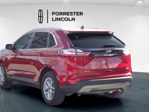 Used 2022 Ford Edge SEL w/ Convenience Package image 5