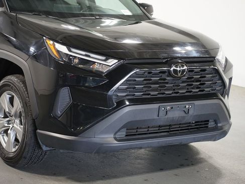 Certified 2025 Toyota RAV4 XLE AWD/4WD image 4