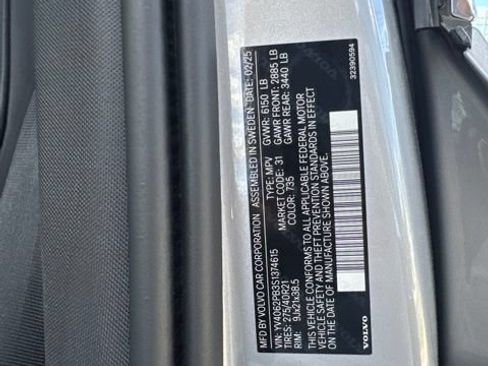 Certified 2025 Volvo XC90 B6 Plus AWD/4WD image 28