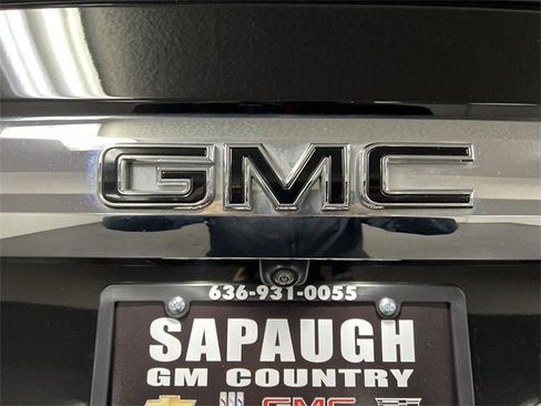 Certified 2023 GMC Yukon SLT w/ SLT Luxury Package image 32