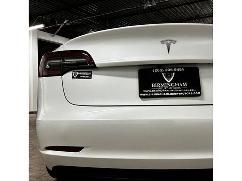Used 2023 Tesla Model 3 Standard Range image 15
