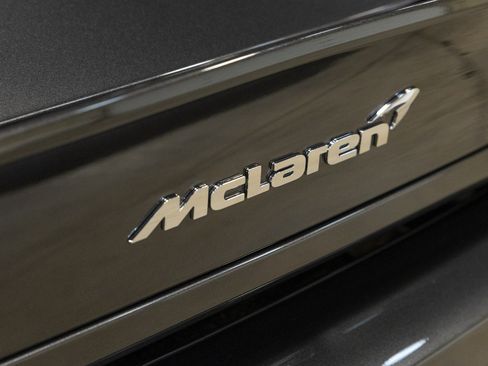Used 2019 McLaren 570S Coupe RWD image 16