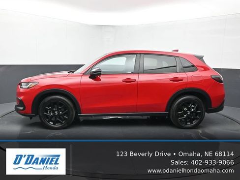 Used 2023 Honda HR-V Sport image 2