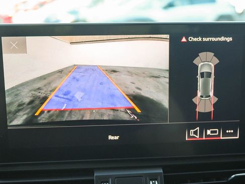 Used 2022 Audi Q5 2.0T Premium w/ Convenience Package image 25