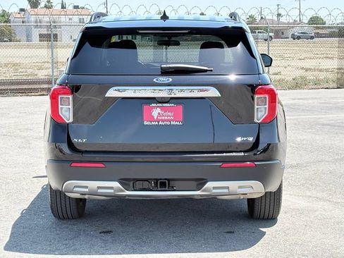 Used 2023 Ford Explorer XLT w/ Equipment Group 202A AWD/4WD image 6