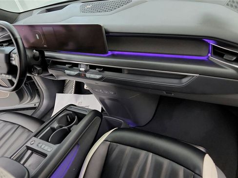 Used 2024 Kia EV9 GT-Line image 16