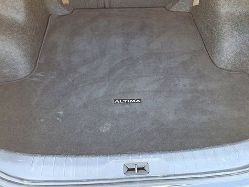 Used 2024 Nissan Altima 2.5 SV FWD image 26
