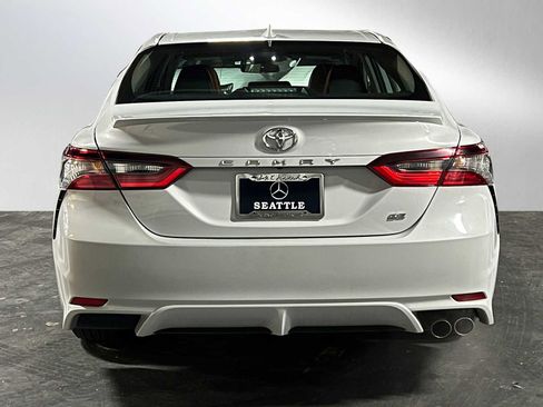 Used 2023 Toyota Camry SE w/ Cold Weather Package image 4