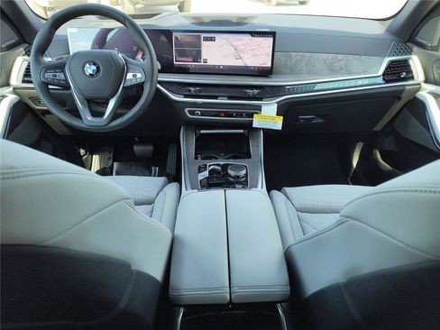 Used 2026 BMW X5 sDrive40i RWD image 11